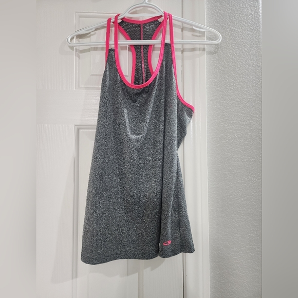Work out tank top - Picture 1 of 3